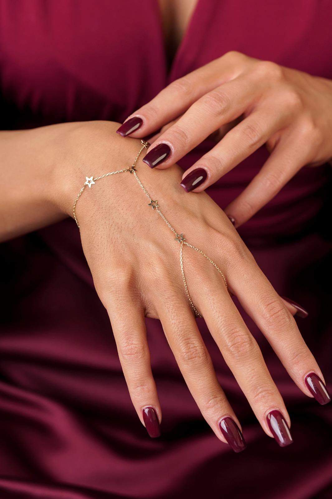 14ct Gold Star Hand Chain