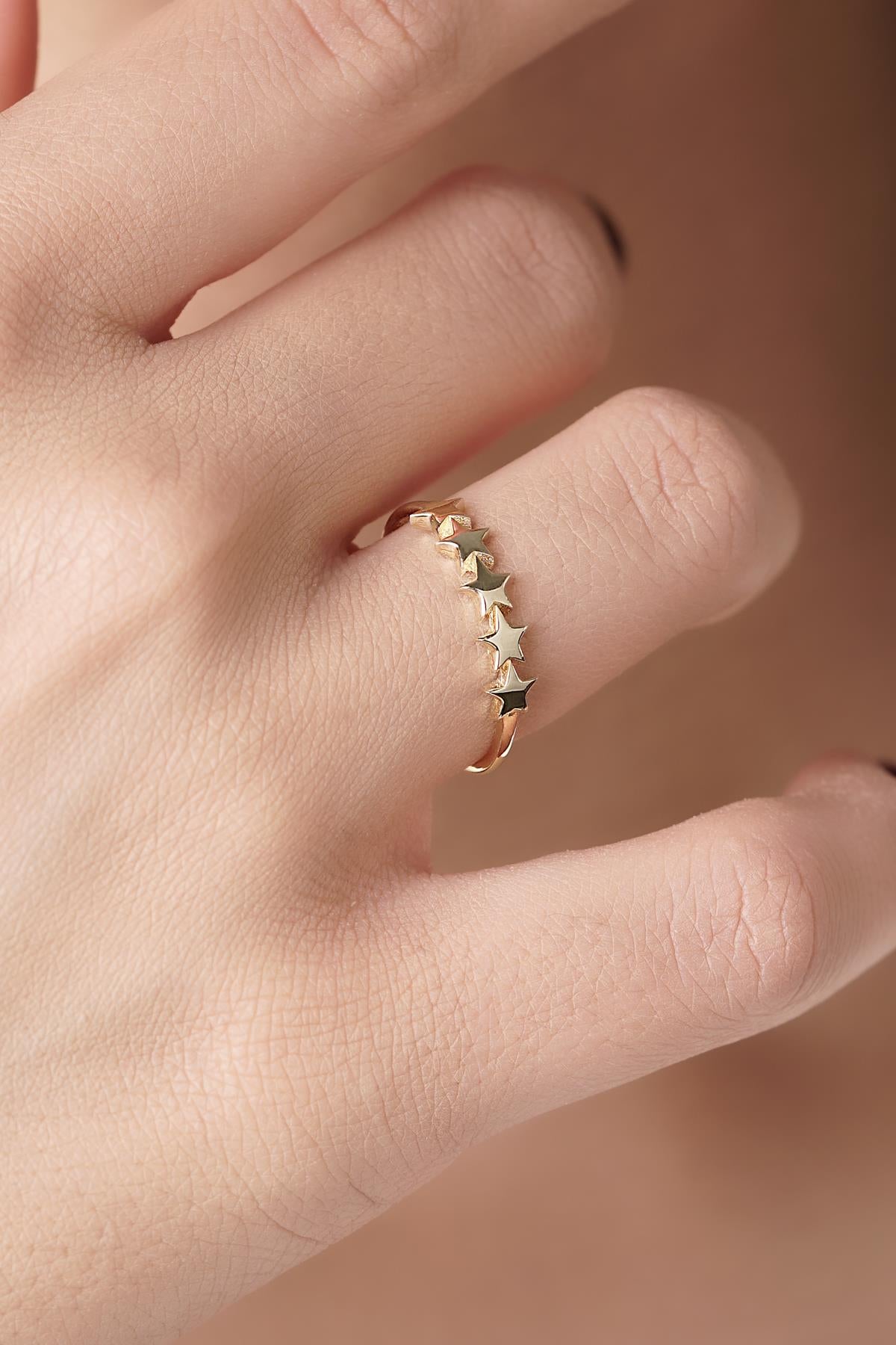 14ct Gold Stars Row Ring