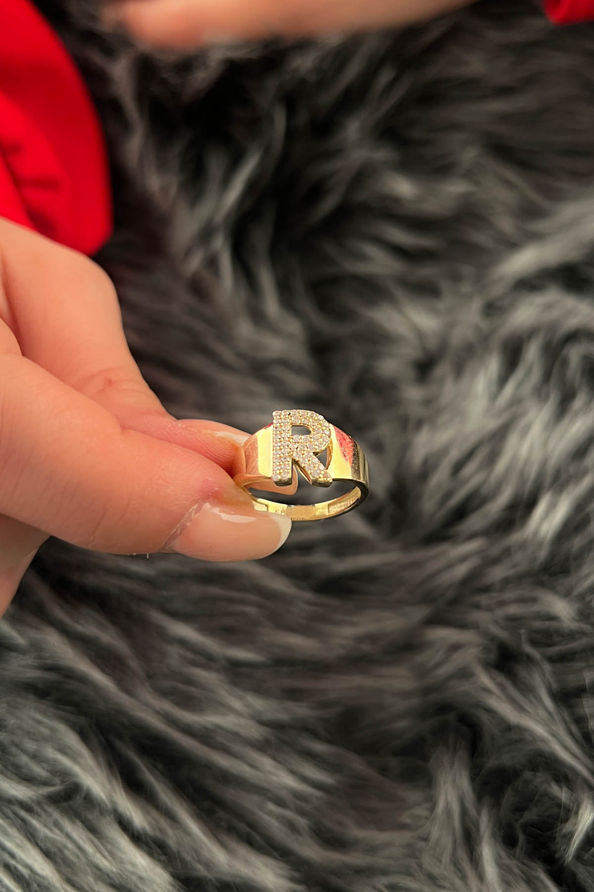 14ct Gold Stone R Initial Ring