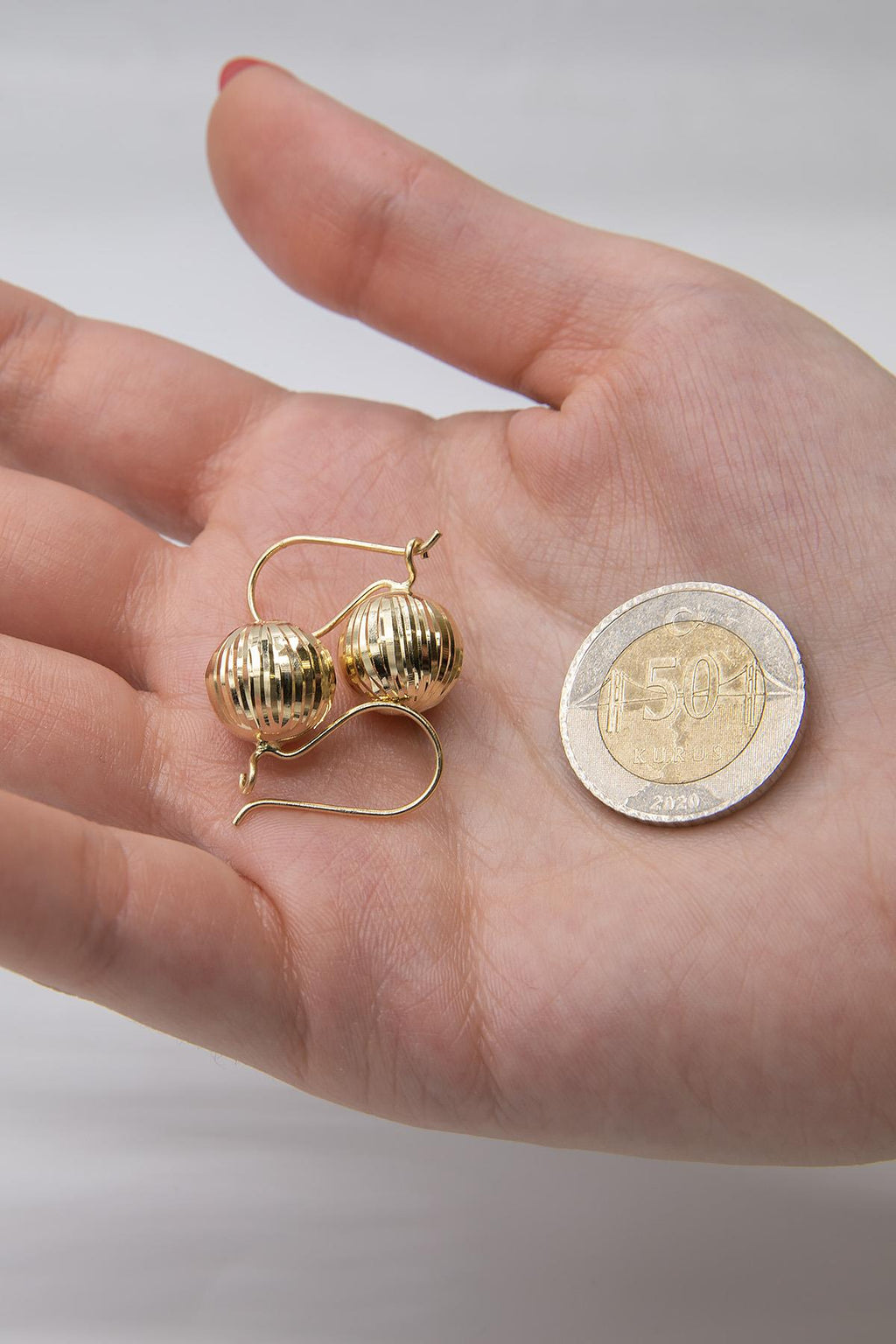 14ct Gold Straight Patterned Euroball Earrings ( Big )