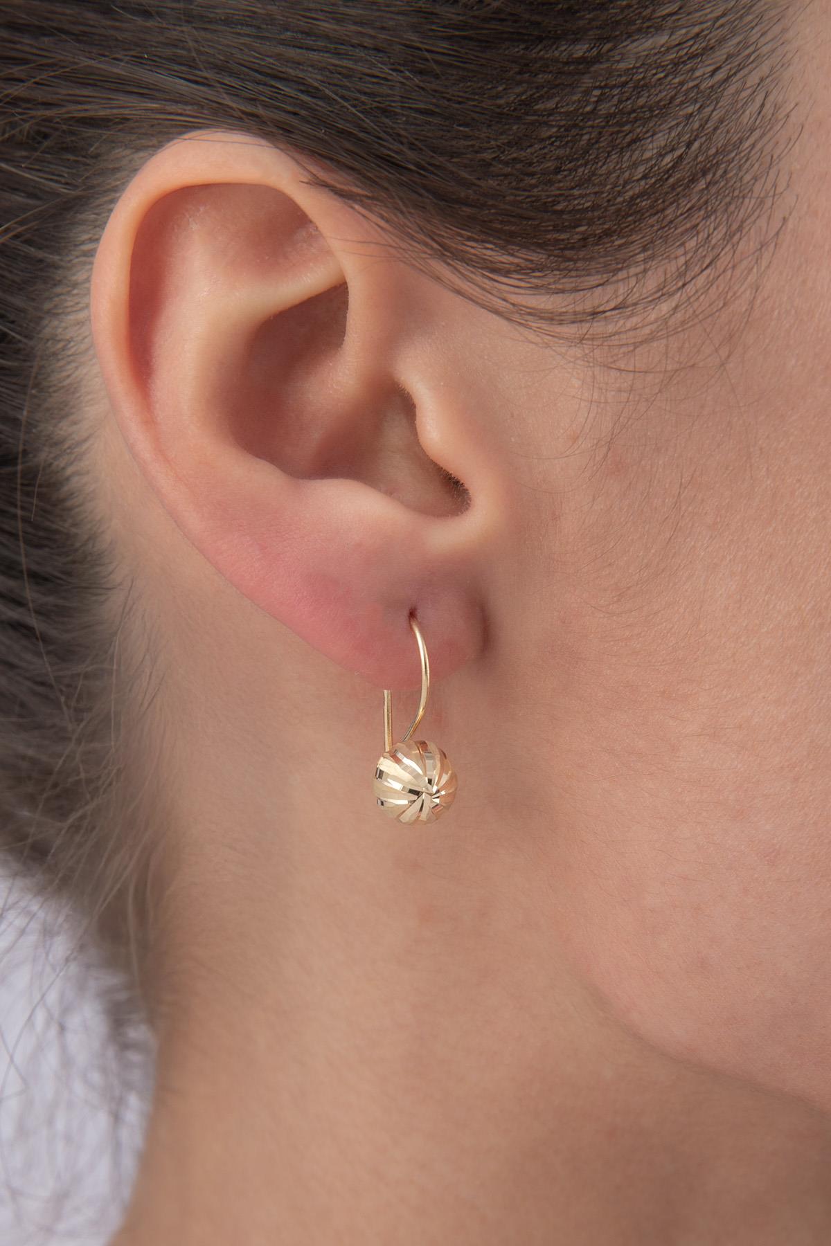 14ct Gold Straight Patterned Euroball Earrings ( Medium )