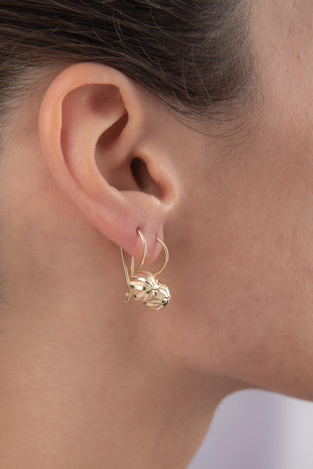 14ct Gold Straight Patterned Euroball Earrings ( Medium )