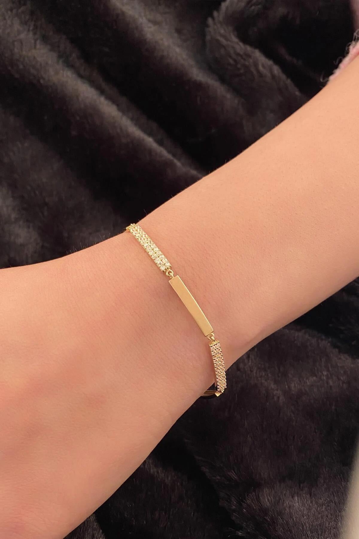 14K Gold Stripe Model Bracelet