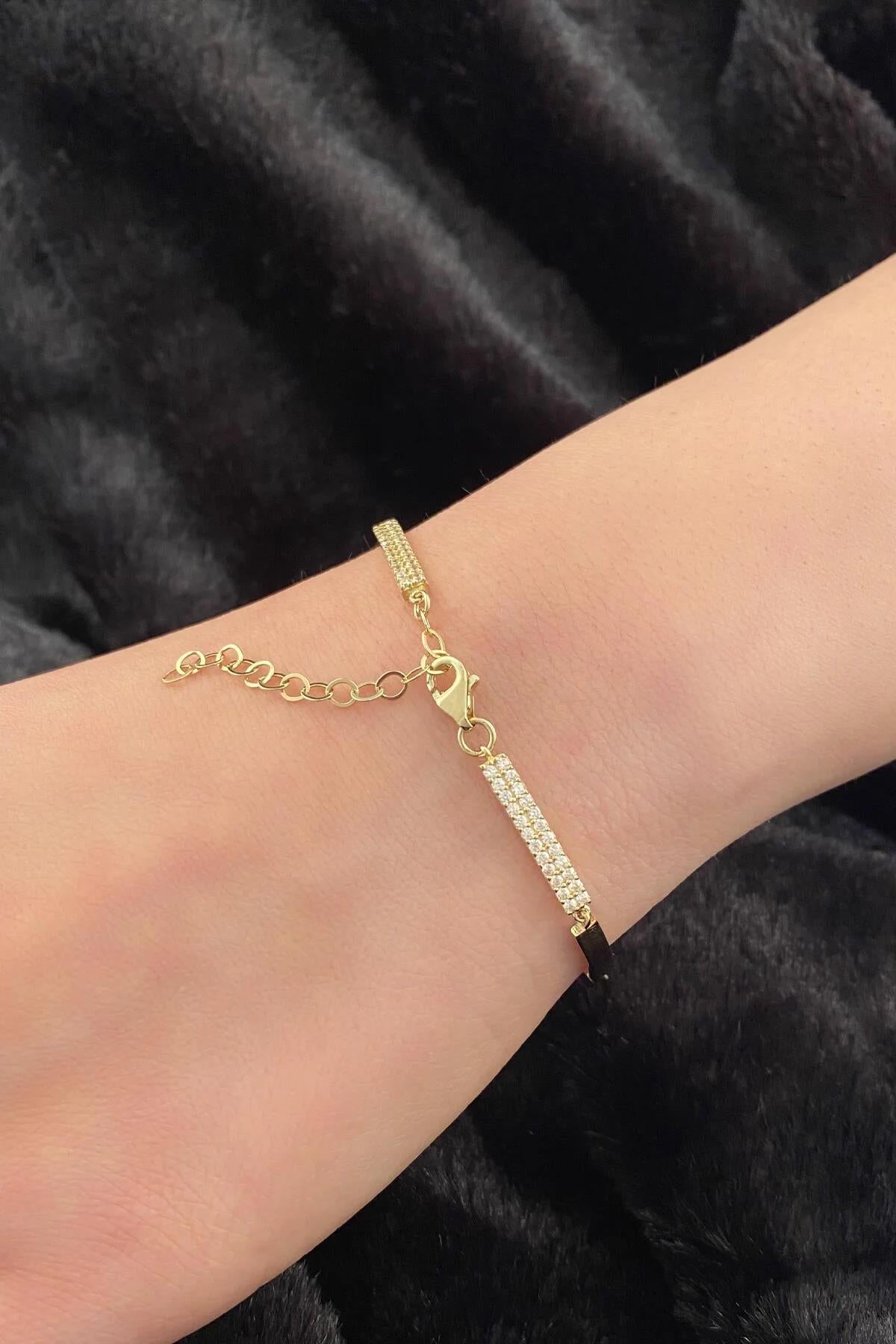 14K Gold Stripe Model Bracelet