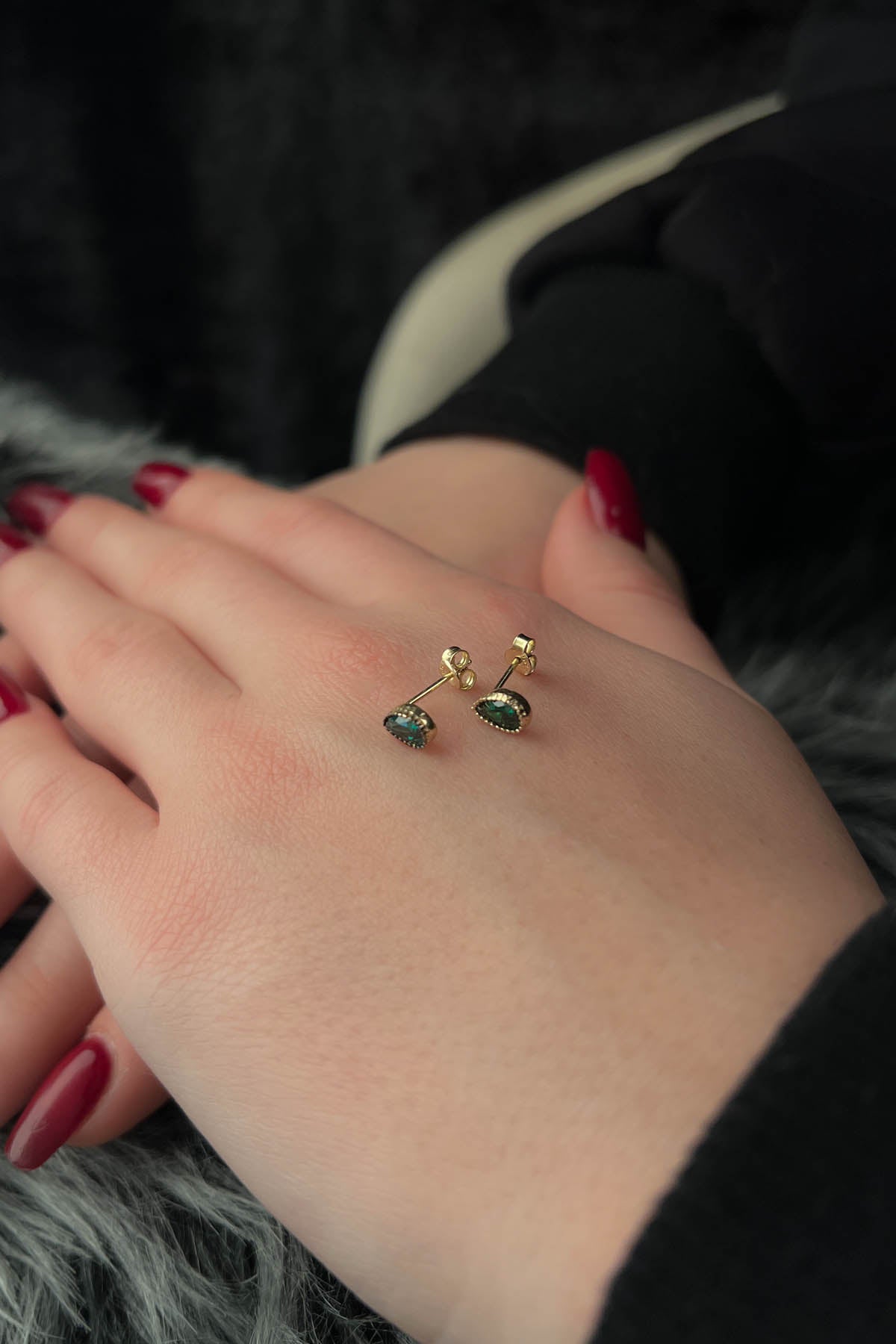 14ct Gold Stud Emerald Stone Drop Shape Earrings