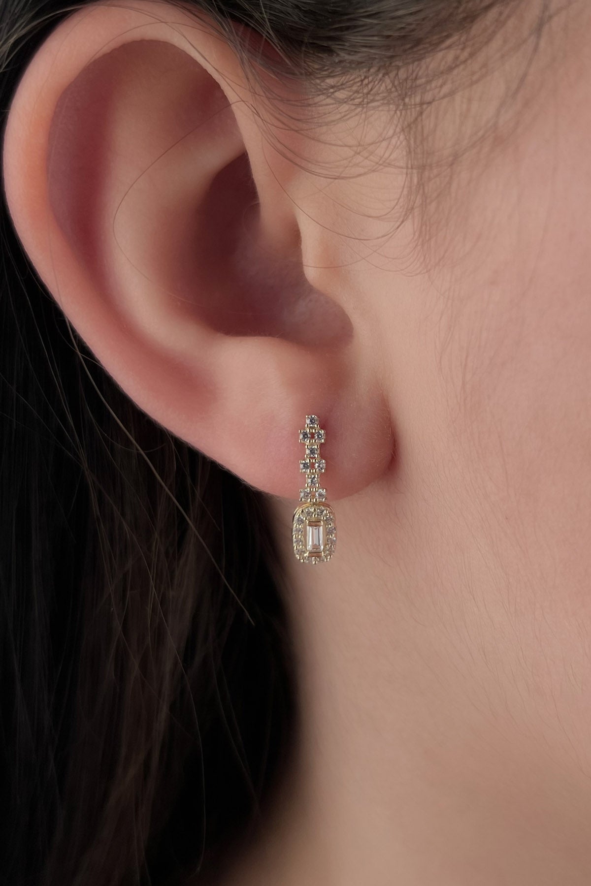 14ct Gold Stud White Baguette Stone Drop Earrings