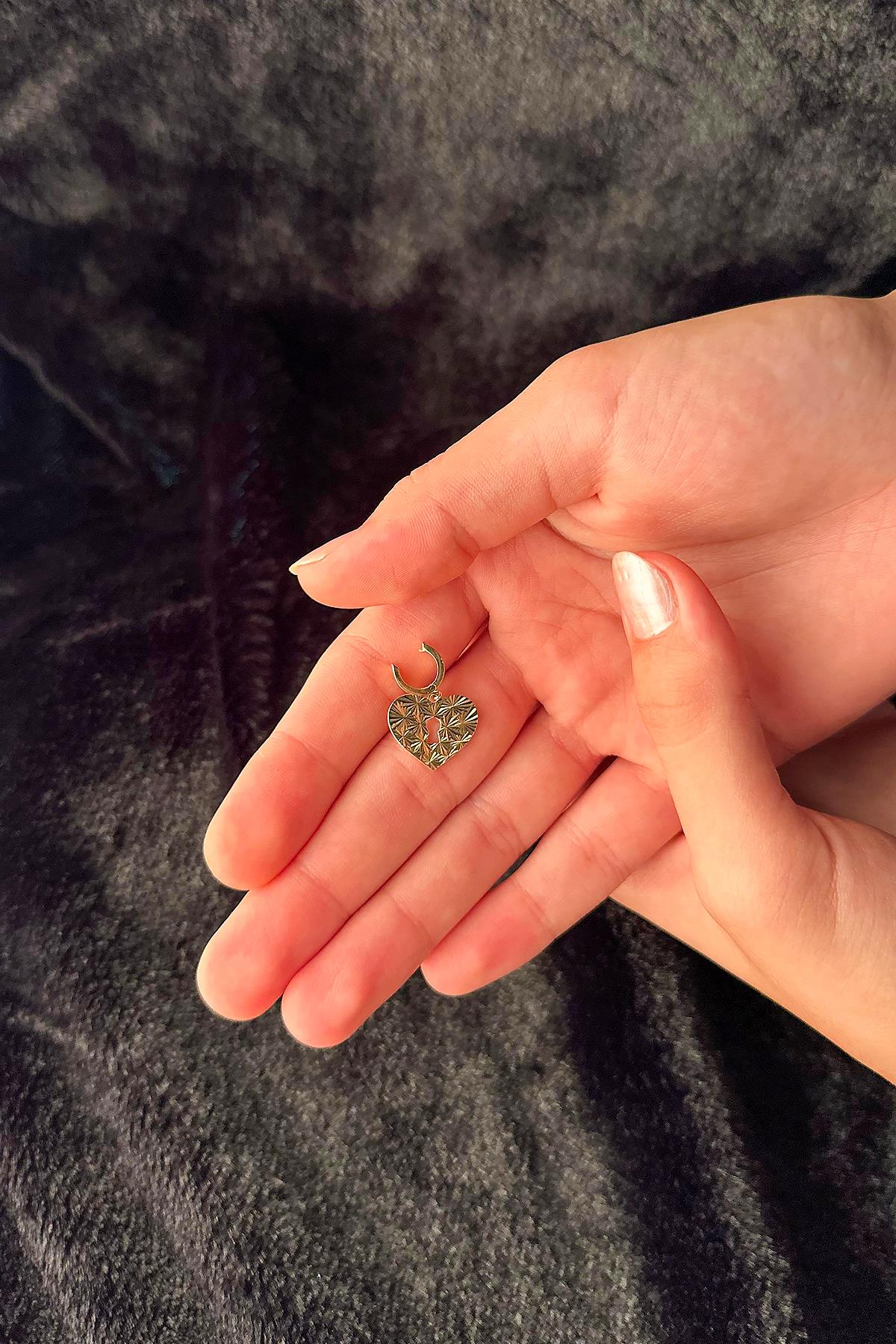 14ct Gold Sunburst Heart Shape Charm