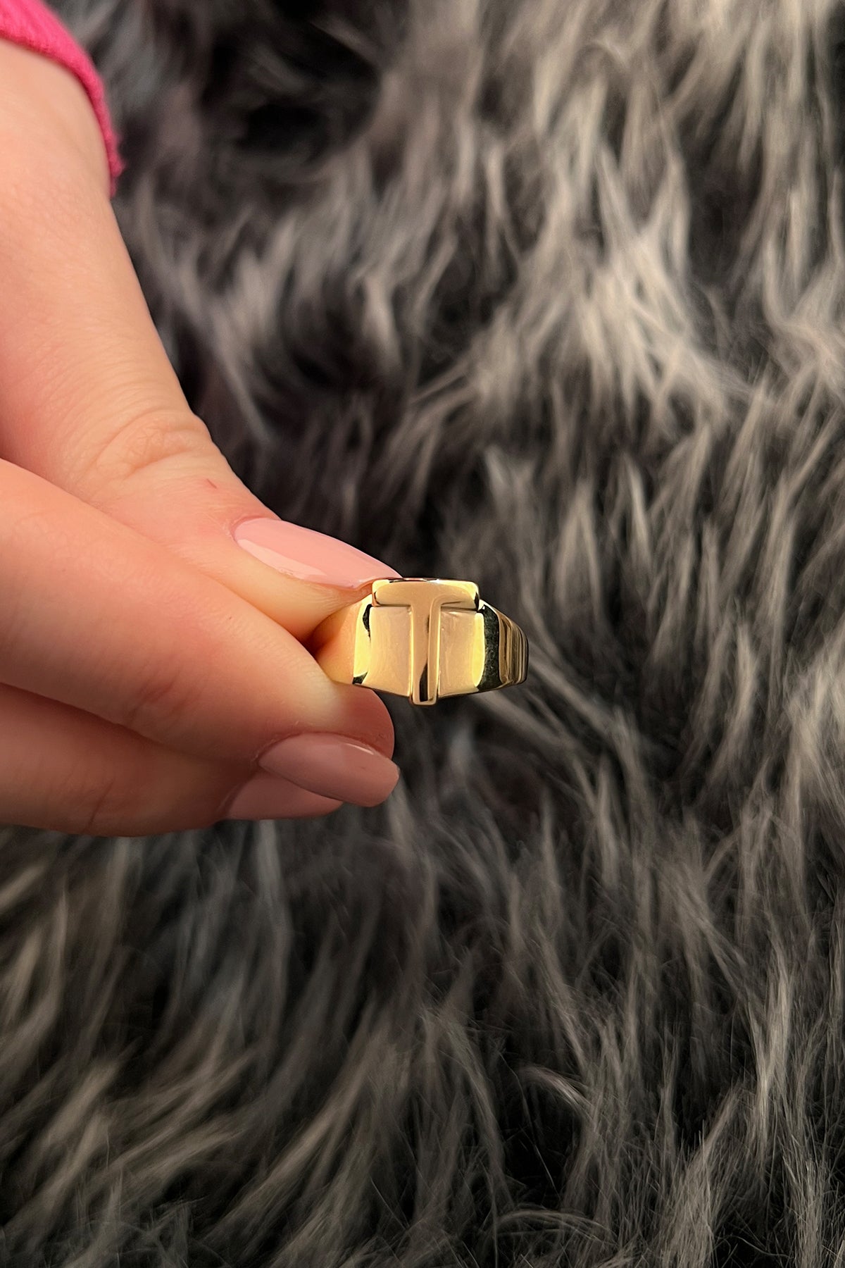 14ct Gold T Initial Ring