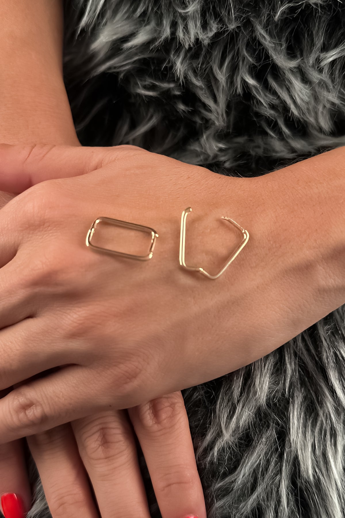 14ct Gold Thin U Shape Huggie Earrings