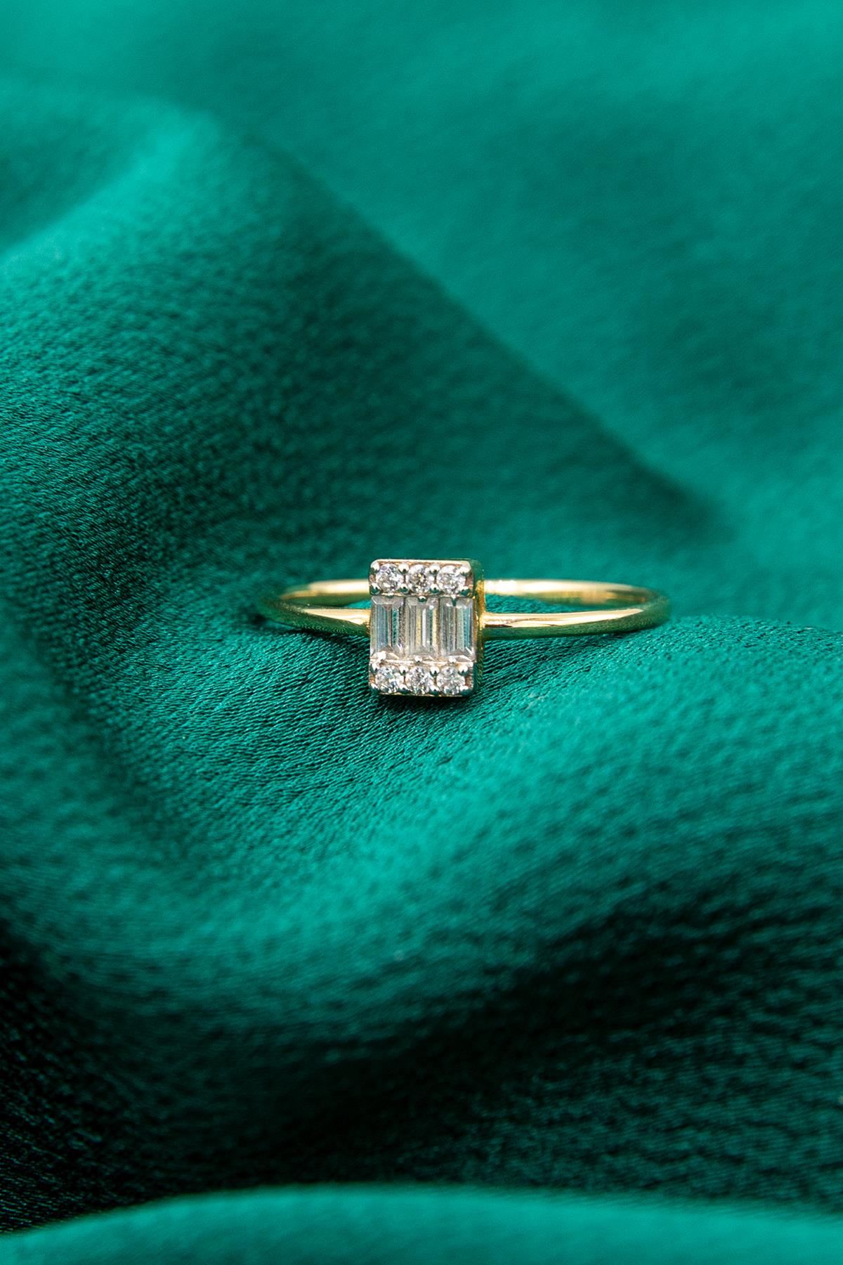 14ct Gold Triple Baguette Ring