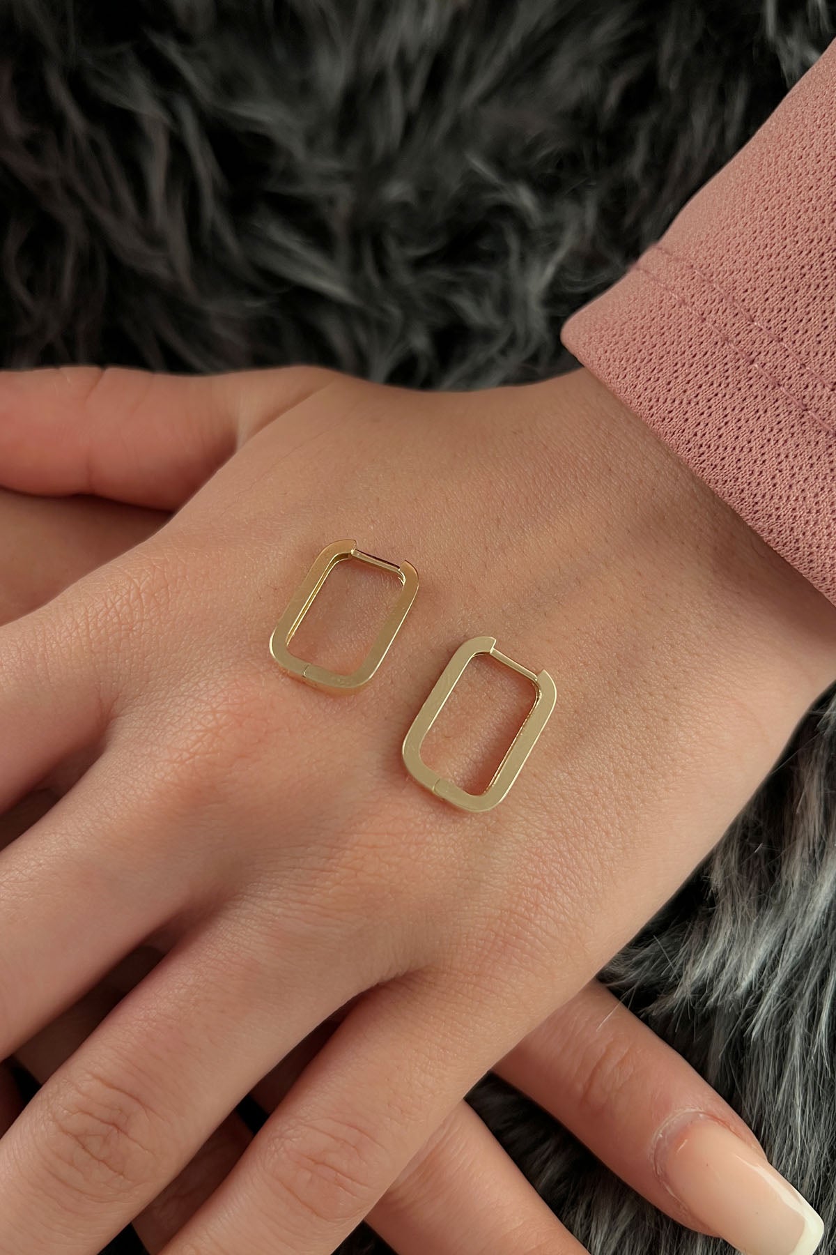 14K Gold U Shape Huggie Hoop Earrings