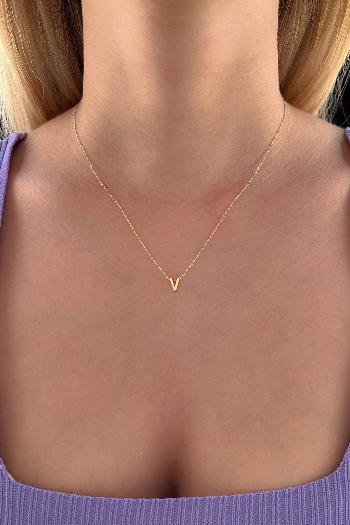 14ct Gold V Initial Necklace