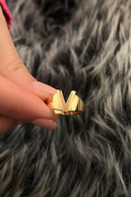 14ct Gold V Initial Ring