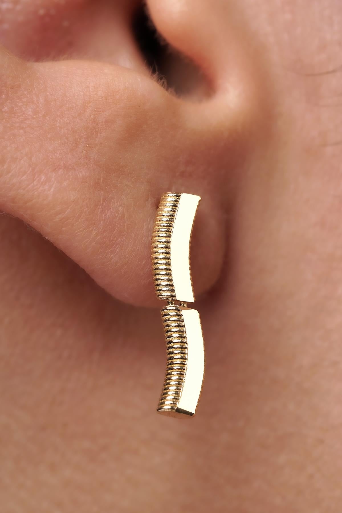 14ct Gold Wavy Ajda Earrings
