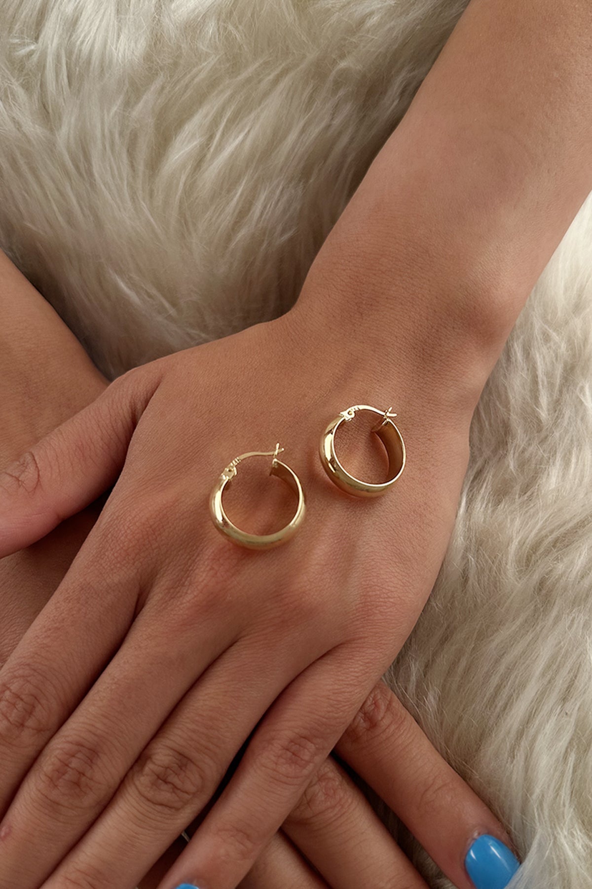 14K Gold Wide Hoop Earrings 5