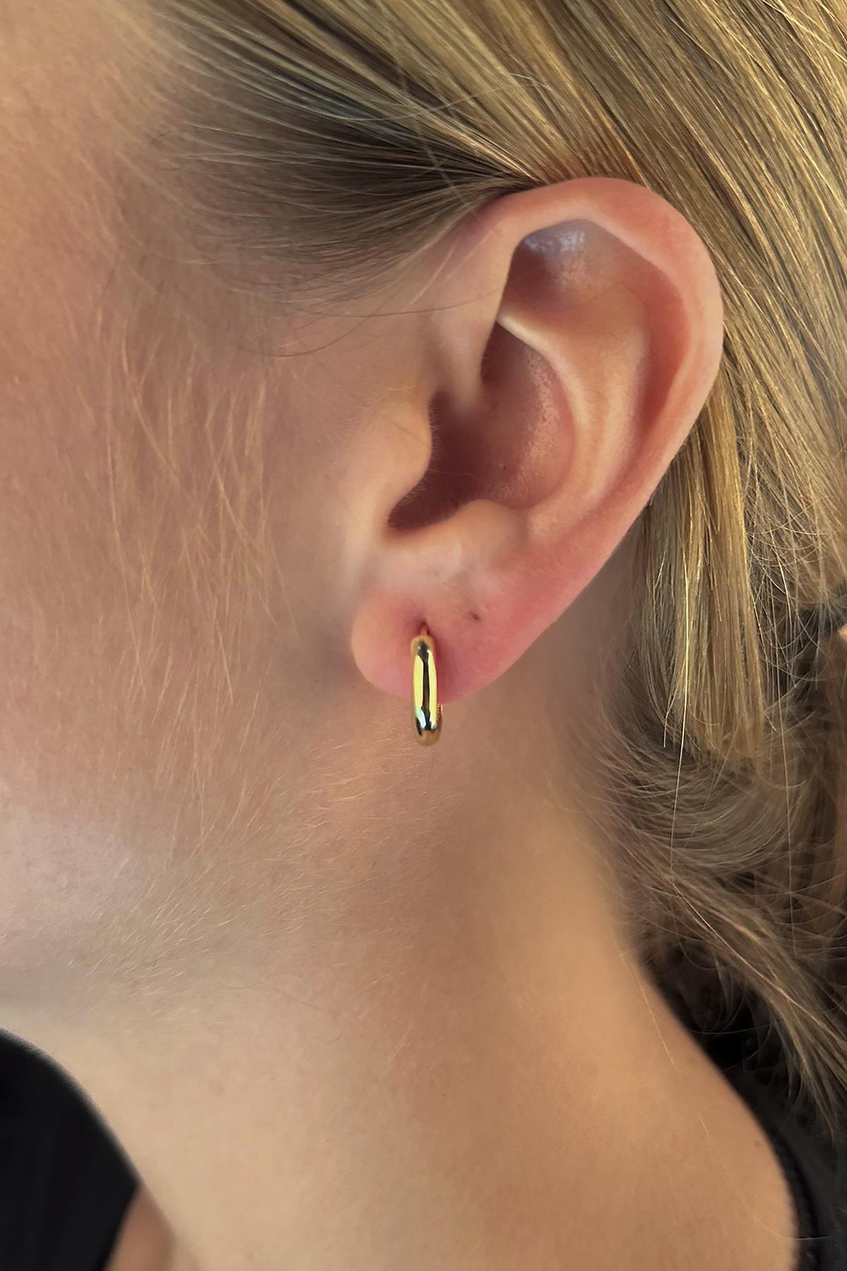 14ct Gold Wide Huggie Hoop Earrings