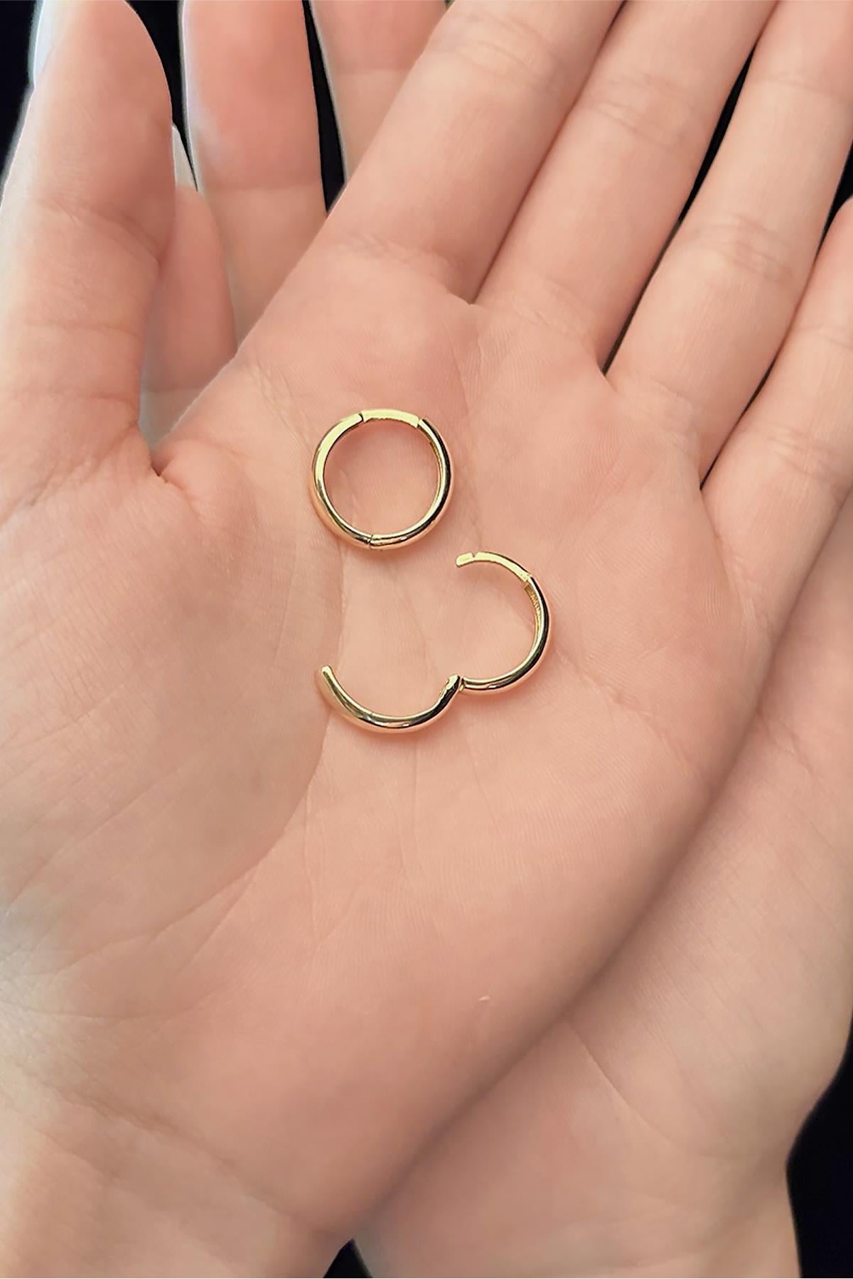 14ct Gold Wide Huggie Hoop Earrings