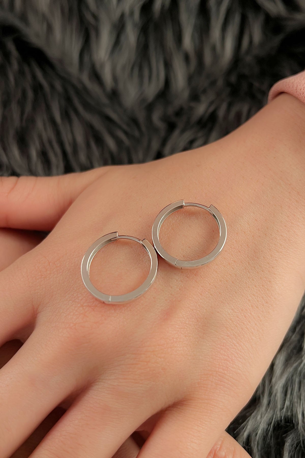 14K White Gold Faceted Huggie Earrings
