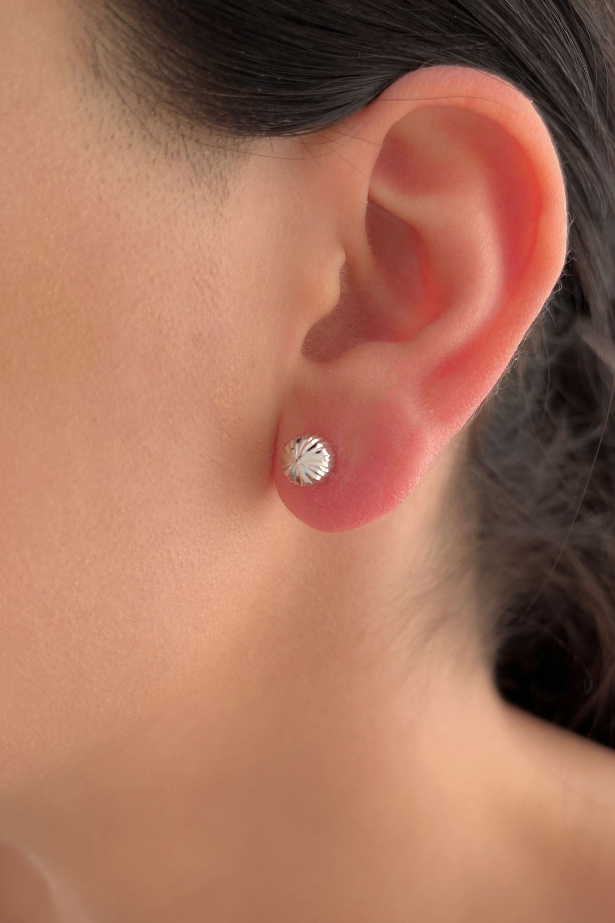 14ct White Gold Patterned Big Ball Stud Earrings