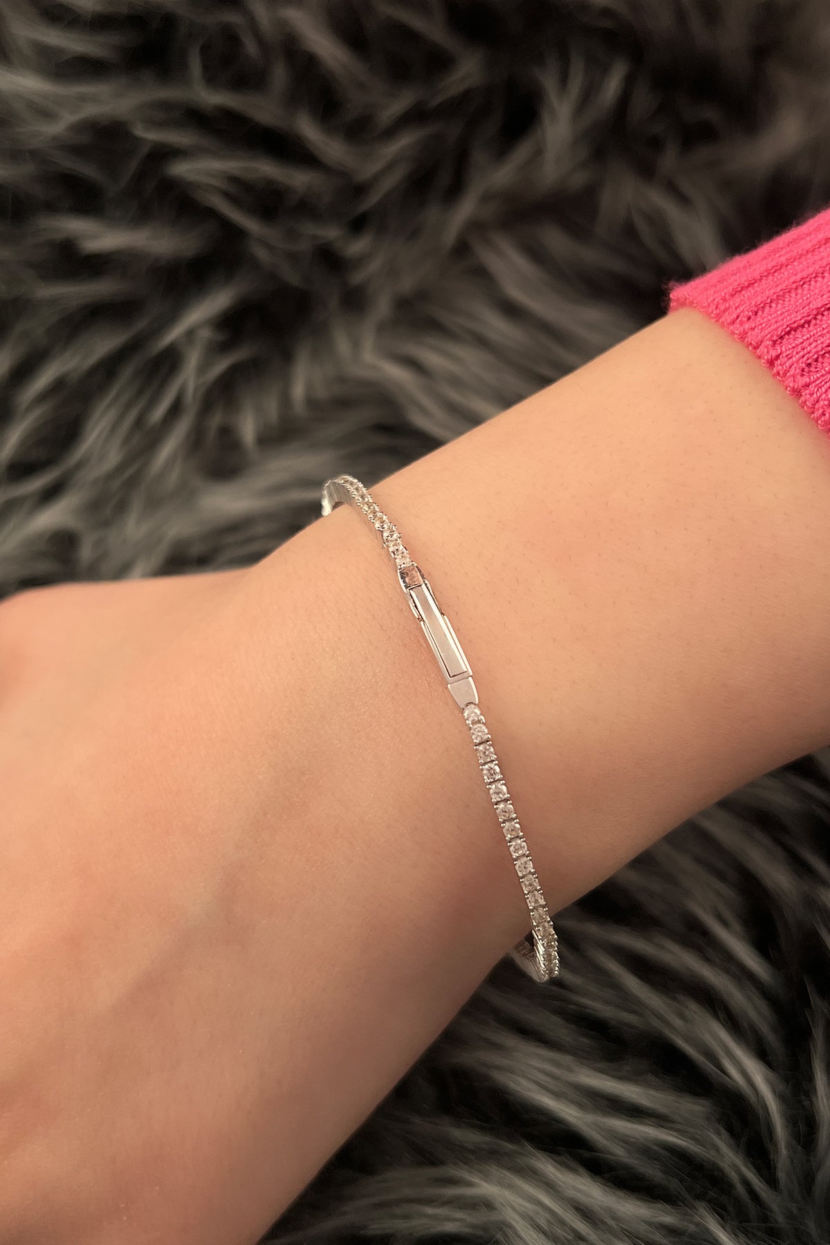 14K White Gold Tennis Bangle Bracelet