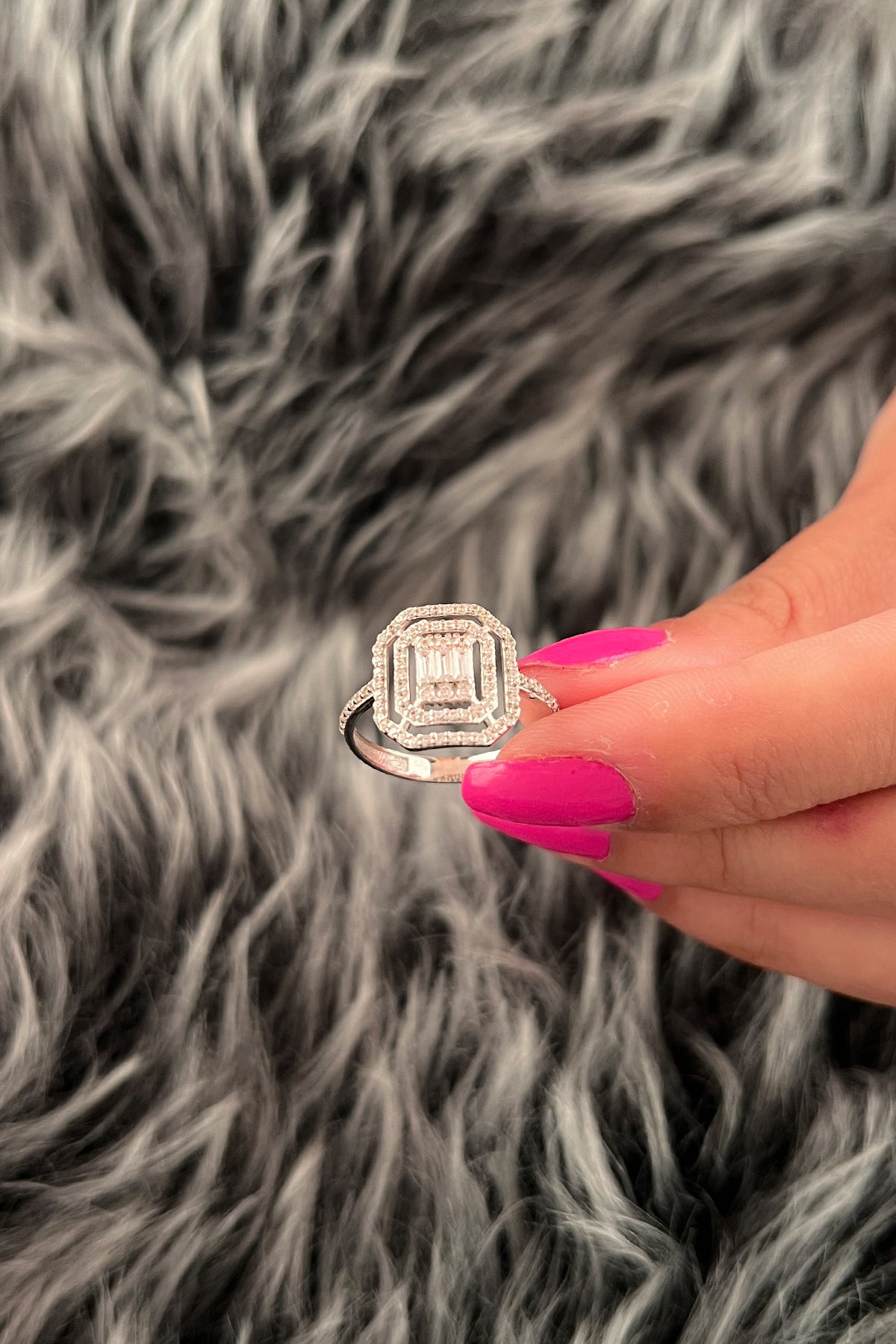 14ct White Gold Wide Baguette Ring