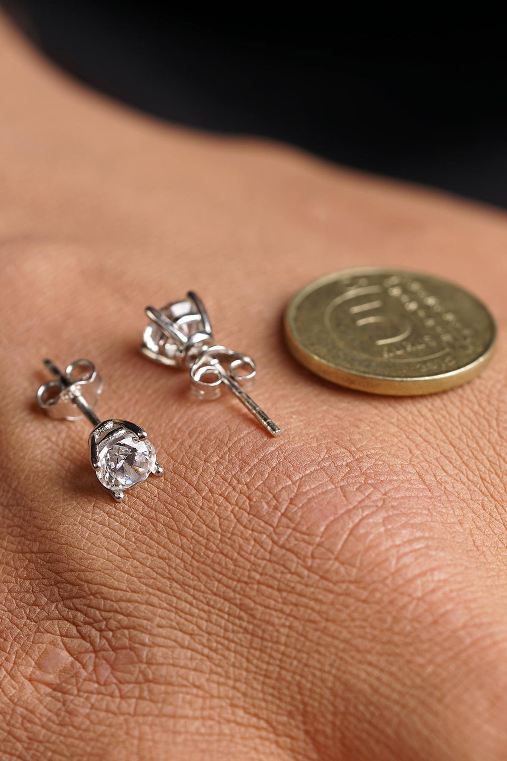 Men's 14ct Gold Solitaire Stud Earrings